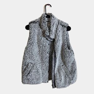 Thread & Supply Sherpa Vest Size Small
